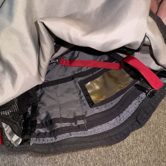 Timbuk2 Messenger Bag Small Red Adjustable Straps - Picture 8 of 15